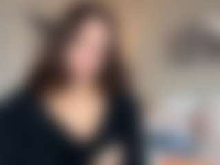 Live cam show with graciesmith27 - Amateur Brown Hair on Camsoda Late Night