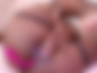 Live cam show with kataleya-hz - Ebony on Milfs Live | colombia