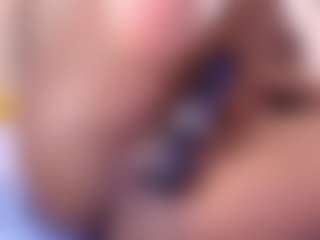 Live cam show with kataleya-hz - Ebony Teen (18+) on parknlotfishbdy