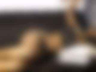 Live cam show with Chloe_savage - Moaning on CamwithHer