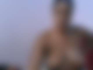 Live cam show with amber-cutie2 - HD on Dolls Live