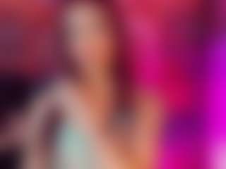 emeli-roushot's Live Sex Cam Show
