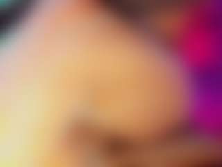 emeli-roushot's Live Sex Cam Show