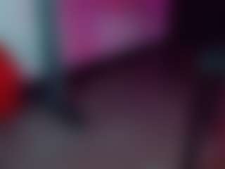 emeli-roushot's Live Sex Cam Show