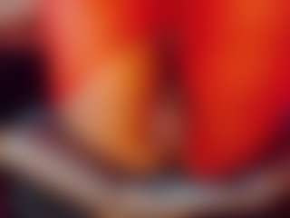 emeli-roushot's Live Sex Cam Show