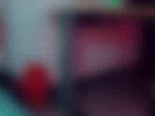emeli-roushot's Live Sex Cam Show