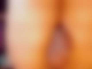 emeli-roushot's Live Sex Cam Show