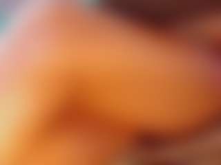 emeli-roushot's Live Sex Cam Show