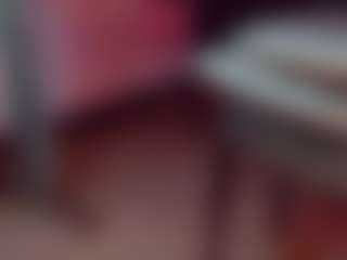emeli-roushot's Live Sex Cam Show
