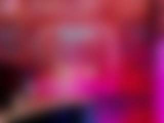 Live cam show with emeli-roushot - Spank on livesuperchat.net