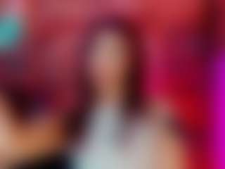 emeli-roushot's Live Sex Cam Show