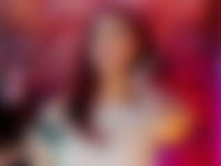 emeli-roushot's Live Sex Cam Show