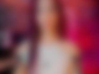 emeli-roushot's Live Sex Cam Show