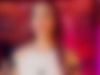 emeli-roushot's Live Sex Cam Show