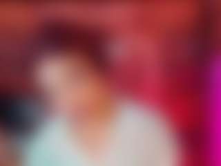 emeli-roushot's Live Sex Cam Show