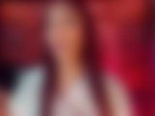 emeli-roushot's Live Sex Cam Show