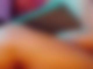 emeli-roushot's Live Sex Cam Show