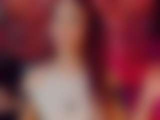 emeli-roushot's Live Sex Cam Show
