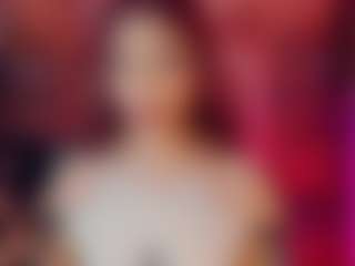 emeli-roushot's Live Sex Cam Show