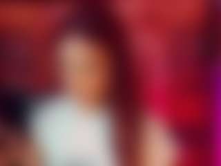 emeli-roushot's Live Sex Cam Show