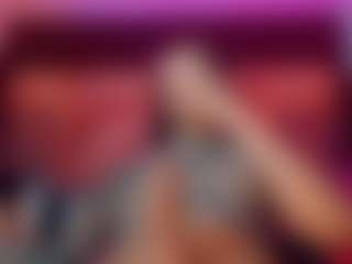 emeli-roushot's Live Sex Cam Show