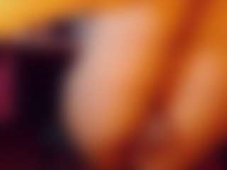 Live cam show with emeli-roushot - Black Hair on Camsoda