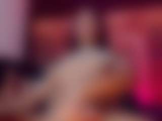 emeli-roushot's Live Sex Cam Show