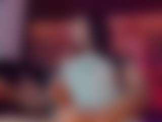 emeli-roushot's Live Sex Cam Show