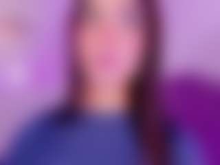emeli-roushot's Live Sex Cam Show