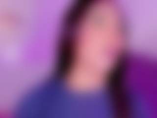 emeli-roushot's Live Sex Cam Show