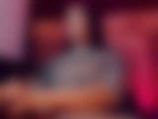 emeli-roushot's Live Sex Cam Show
