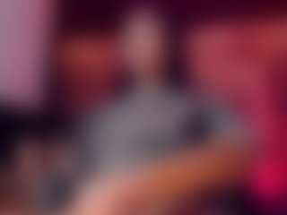 emeli-roushot's Live Sex Cam Show