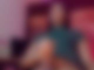 emeli-roushot's Live Sex Cam Show