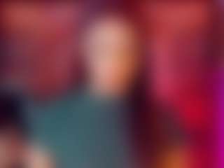 emeli-roushot's Live Sex Cam Show