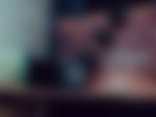 emeli-roushot's Live Sex Cam Show