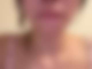 evy019's Live Sex Cam Show