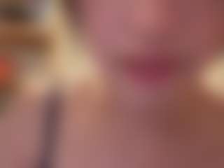 Live cam show with evy019 - Queer on TeamSkeetLive
