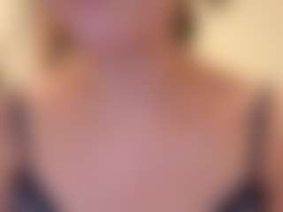 evy019's Live Sex Cam Show