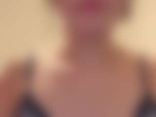 evy019's Live Sex Cam Show