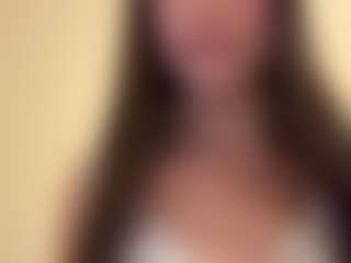 evy019's Live Sex Cam Show
