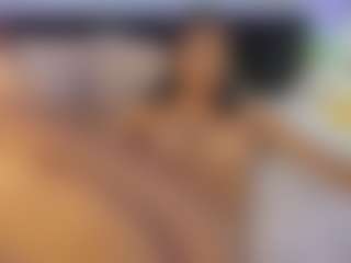 Live cam show with Freya Naughtiness - French on Milfs Live | colombia