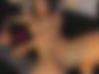 Live cam show with Freya Naughtiness - Ebony Petite on Soda Cam