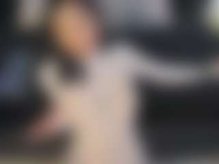 Live cam show with Freya Naughtiness - Black Blowjob on Camsoda