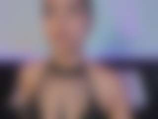 Live cam show with Freya Naughtiness - Petite on Hubzter Live