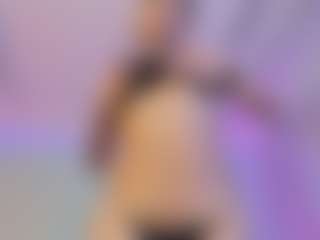 Freya Naughtiness's Live Sex Cam Show