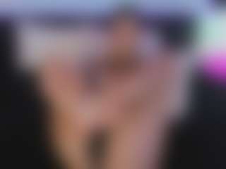 Live cam show with Freya Naughtiness - Ebony Teen (18+) on Camsoda | colombia