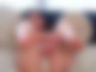 Live cam show with OdiliaDodson - Drinking on Camsoda