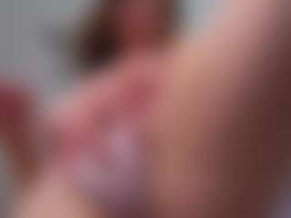 Live cam show with OdiliaDodson - Brown Hair on Milfs Live