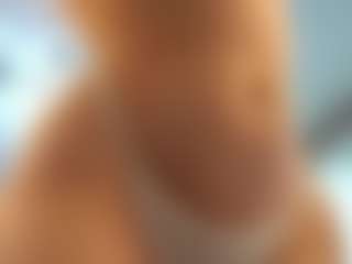 Live cam show with OdiliaDodson - Smoking on sexylive.show