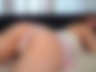 Live cam show with OdiliaDodson - Moaning on madthumbs